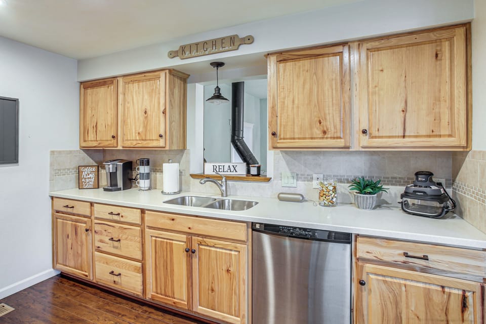 House (2 Bedrooms) | Interior