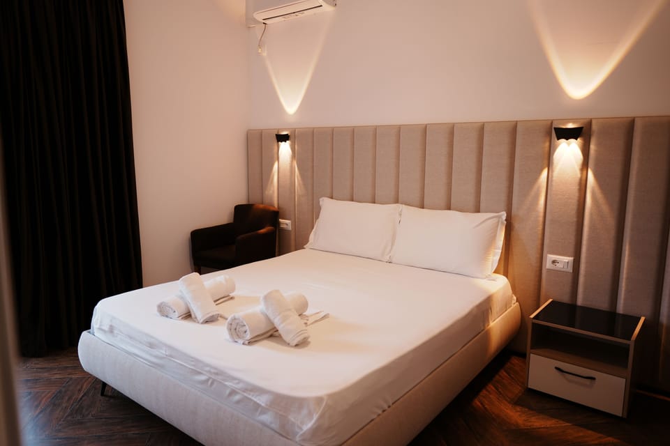 Standard Double Room, Balcony, Garden View | Minibar, free cribs/infant beds, free WiFi, bed sheets