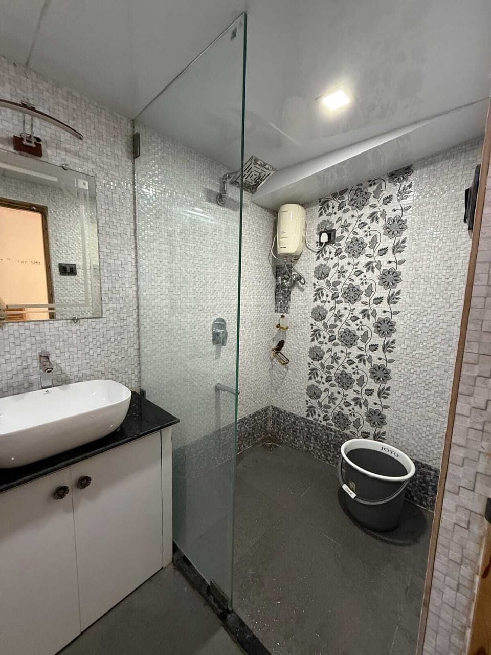 Villa, Garden View | Bathroom | Shower, free toiletries, towels, soap