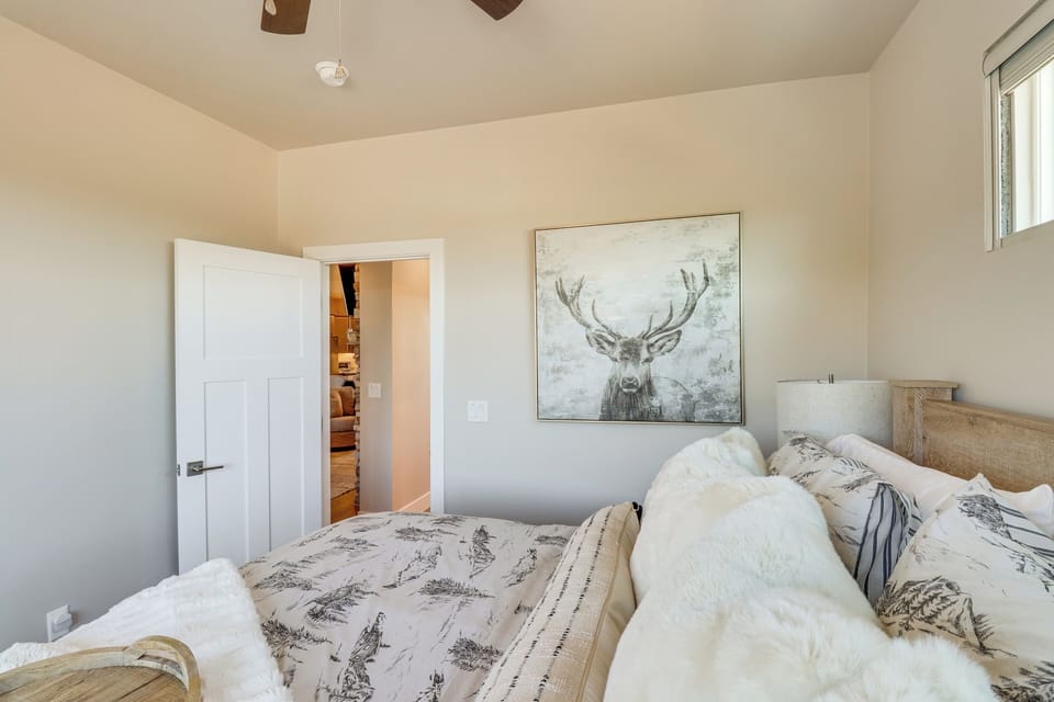 House (3 Bedrooms) | Interior