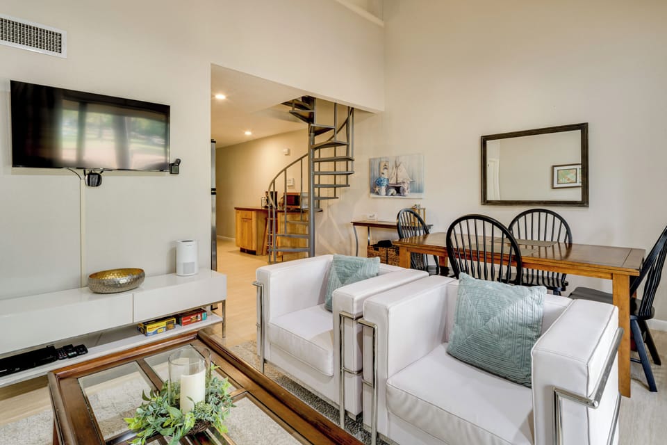 Apartment (2 Bedrooms) | Front of property
