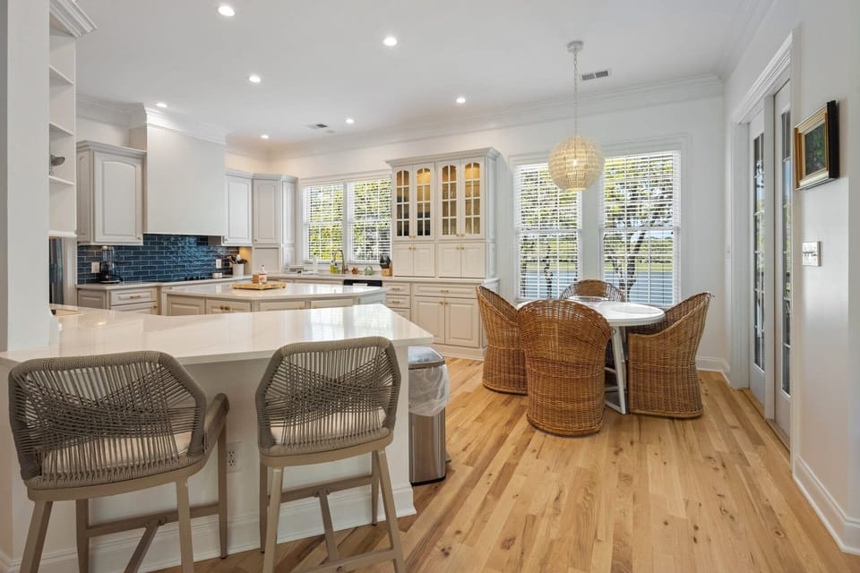House, 5 Bedrooms | Private kitchen | Coffee/tea maker, fridge, oven, toaster