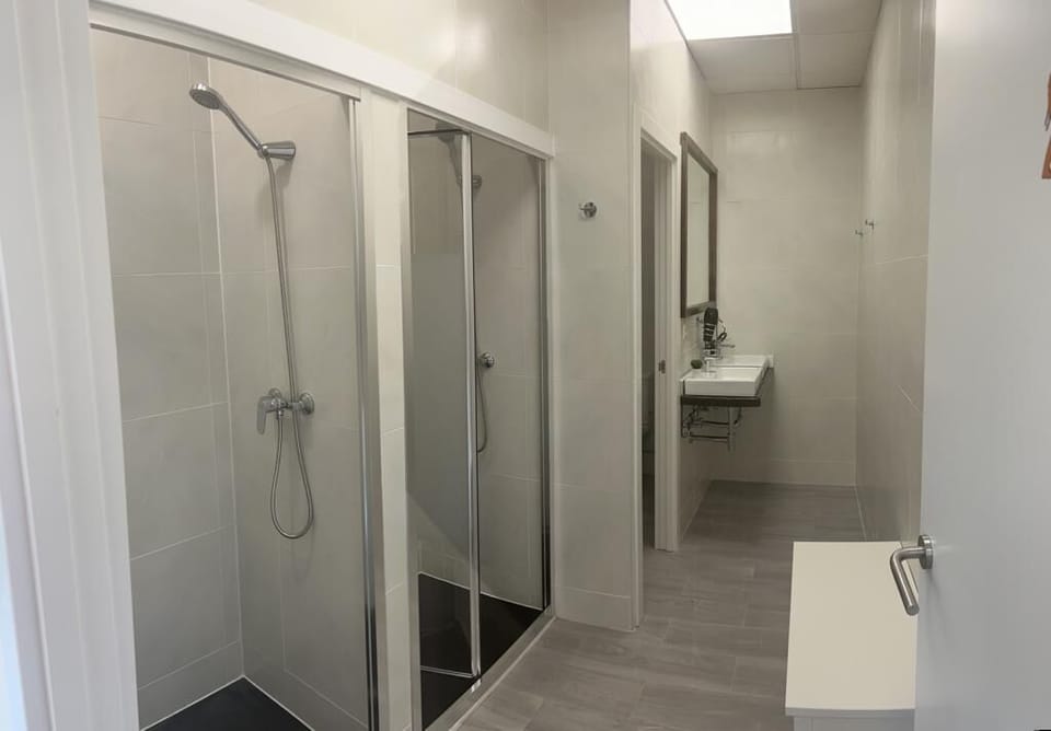 Shared Dormitory | Bathroom