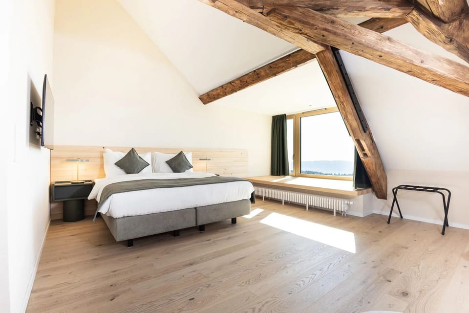 Superior Double Room - Lake and Alps View | Free WiFi