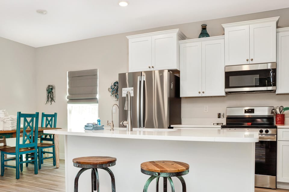 House, Multiple Beds (Fish-n-Ships) | Private kitchen | Oven, toaster