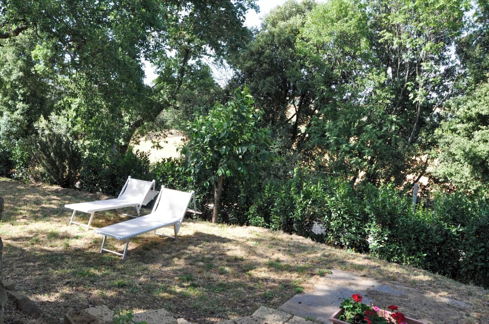 House, Garden View | Property grounds