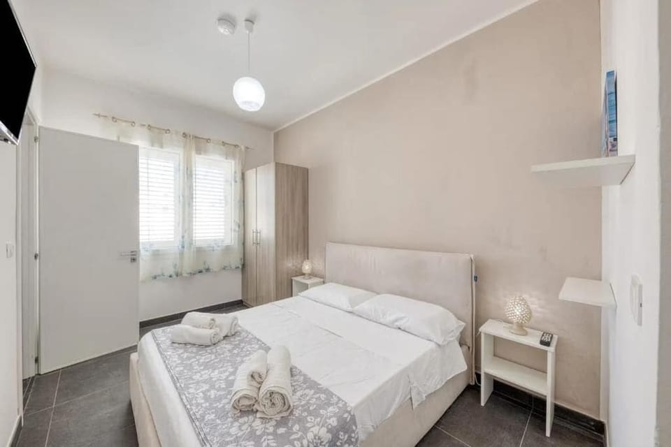 Standard Double Room, Air conditioning | Free WiFi
