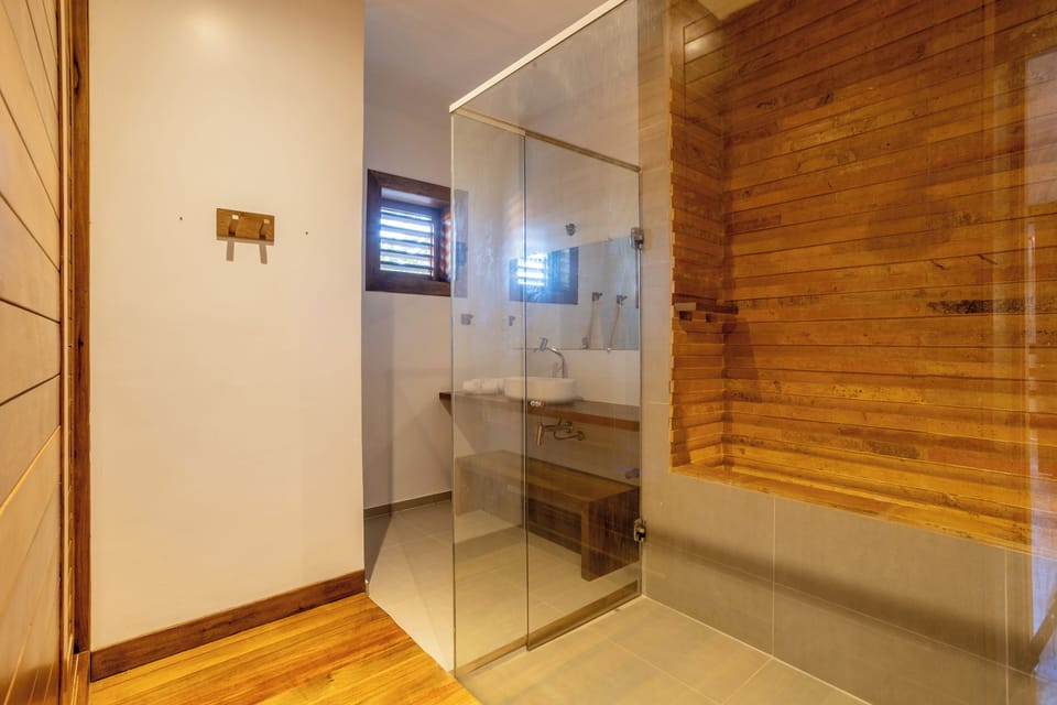 Comfort Suite | Bathroom