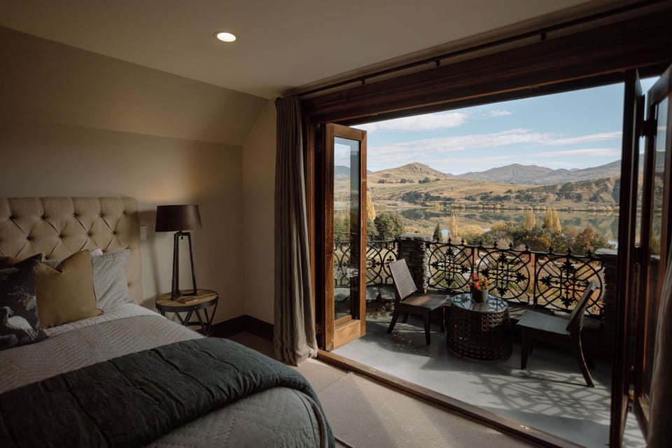 Lodge, Lake View | Premium bedding, free minibar, in-room safe, individually decorated