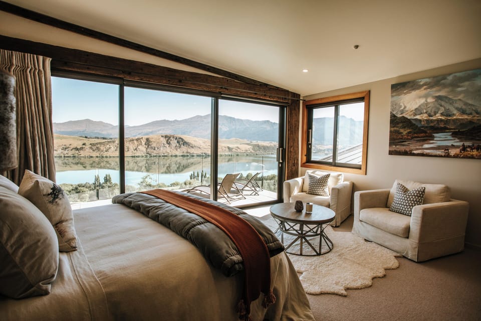 Premium bedding, free minibar, in-room safe, individually decorated