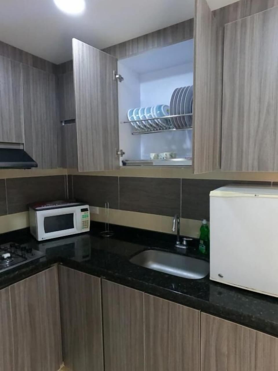 Basic Apartment, Patio, Courtyard View | Private kitchen