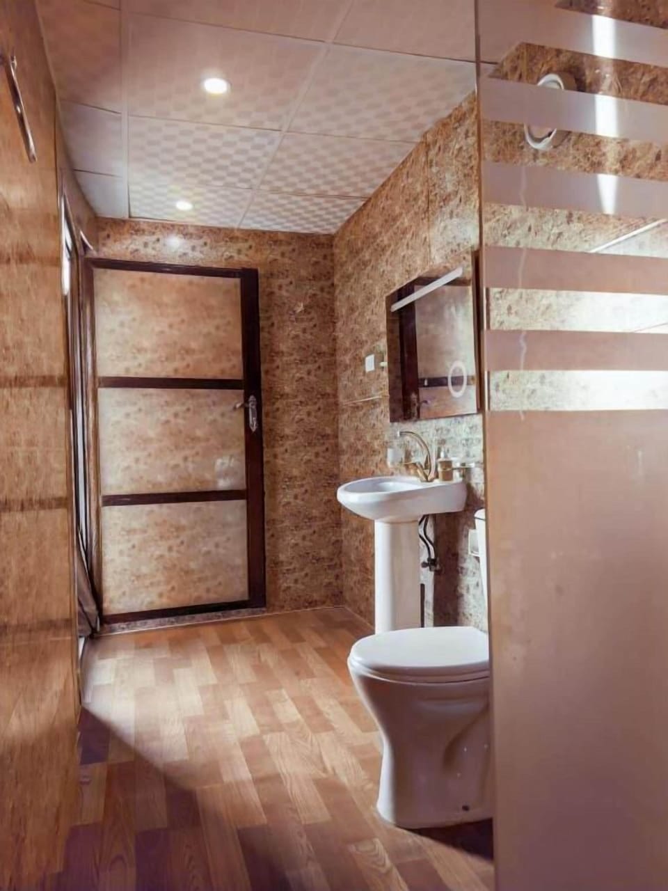 Free toiletries, hair dryer, bidet, towels