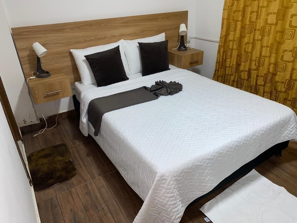 Comfort Double Room | Desk, laptop workspace