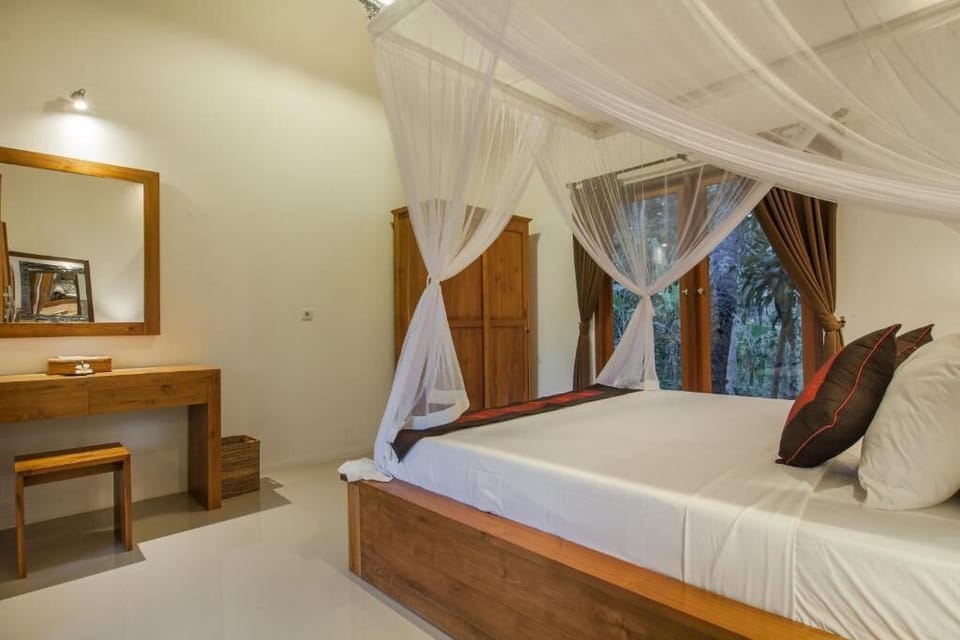 Deluxe Double Room, Balcony, Garden View | In-room safe, free WiFi, wheelchair access