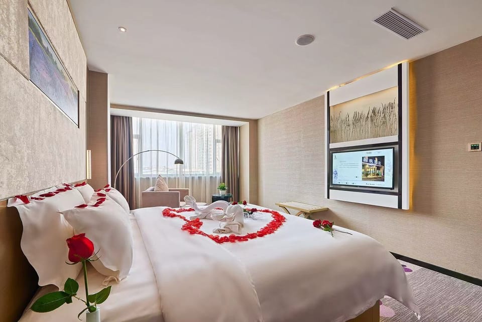 Superior Suite, City View | View from room