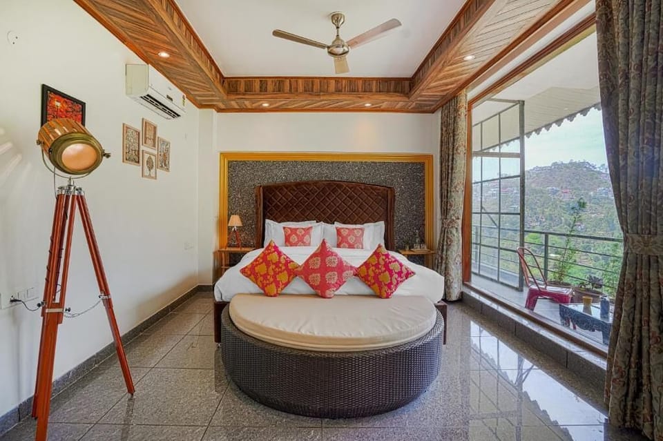 Deluxe Villa, Hill View | Iron/ironing board, free WiFi