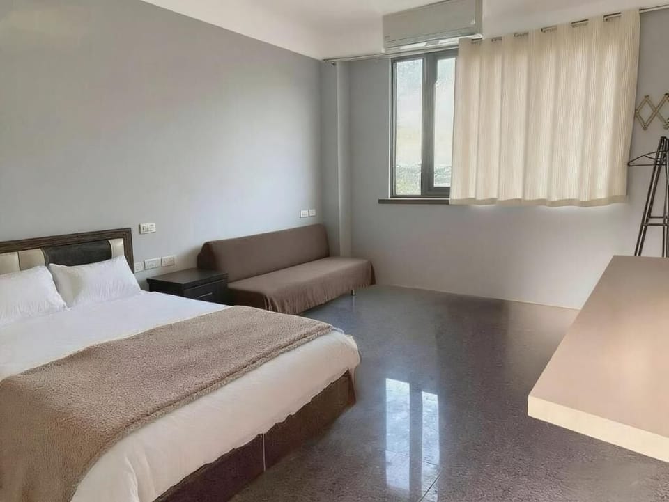 Basic Double Room, Courtyard View | Laptop workspace, free WiFi