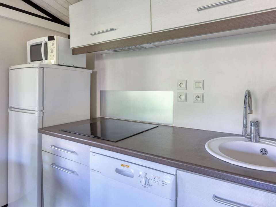 Chalet 5 personnes climatisé | Private kitchen | Electric kettle