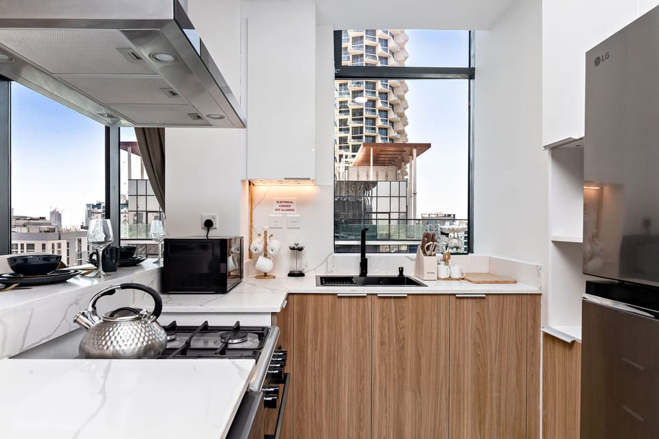 Premium Apartment, 1 Bedroom, Balcony, City View | Private kitchen | Full-size fridge, microwave, oven, electric kettle