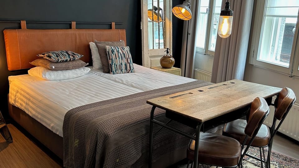 Deluxe Double Room | Individually decorated, individually furnished, iron/ironing board