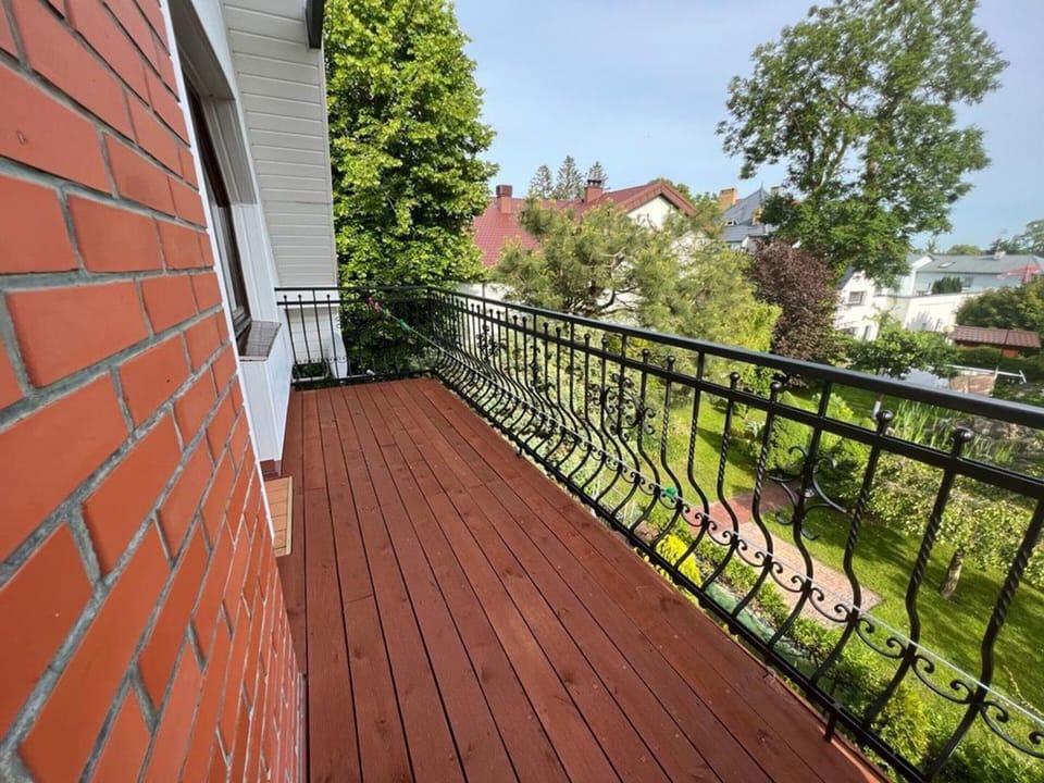 House | Balcony