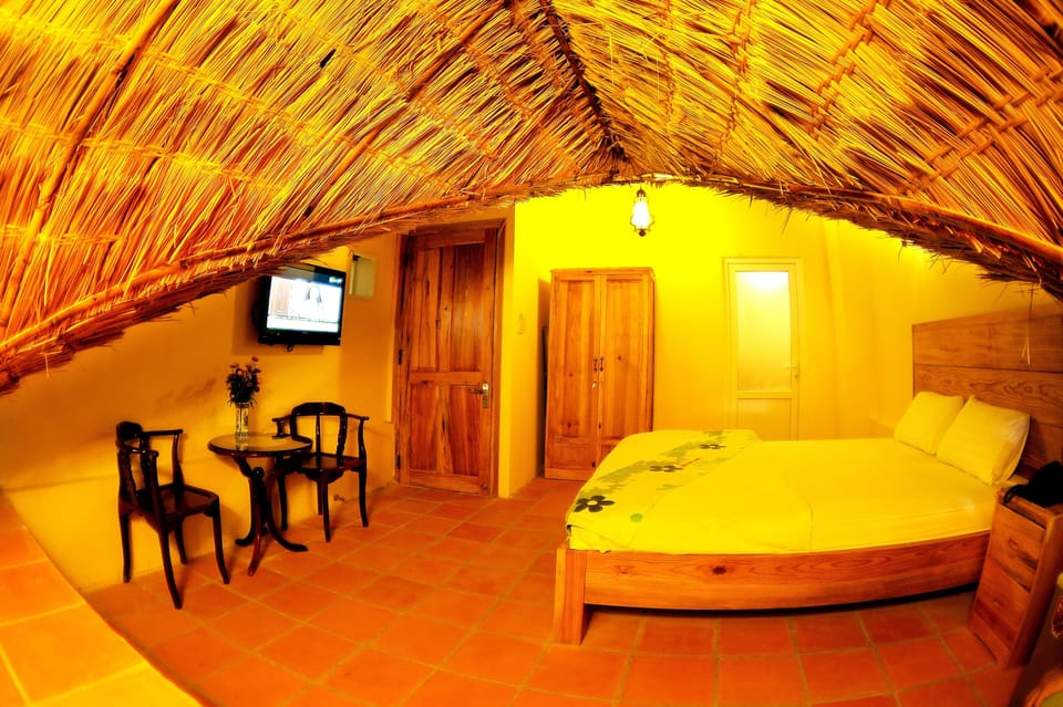 Superior Double Room | Minibar, in-room safe, desk, soundproofing