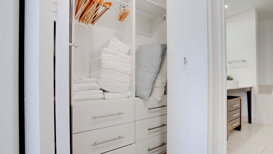 Grand Suite, Balcony, Ocean View | Laundry