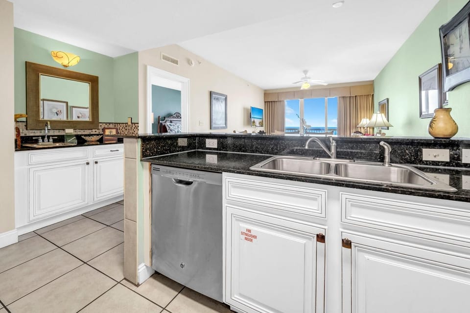Condo, Multiple Beds (Calypso 2-404) | Private kitchen