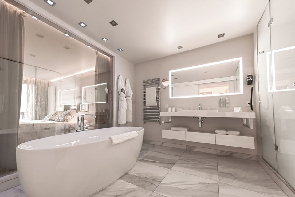 Family Suite, Mountain View | Bathroom | Free toiletries, hair dryer, bathrobes, slippers