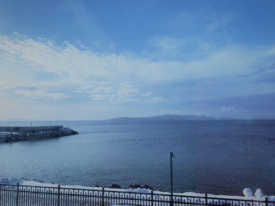 Suite, 1 Queen Bed, Sea View | Desk, soundproofing, iron/ironing board, free rollaway beds
