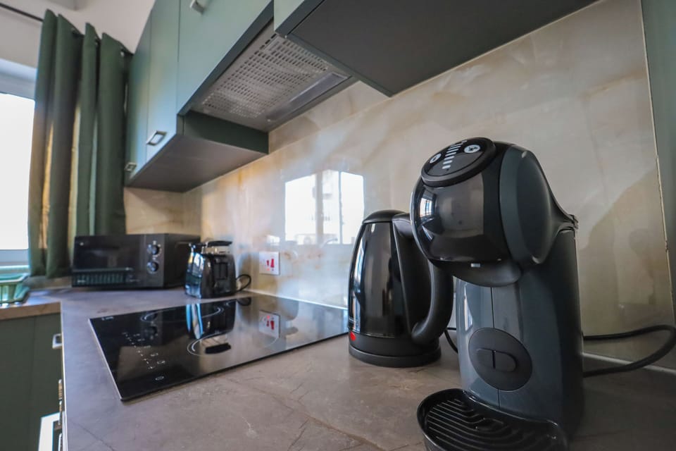Apartment, City View | Private kitchen