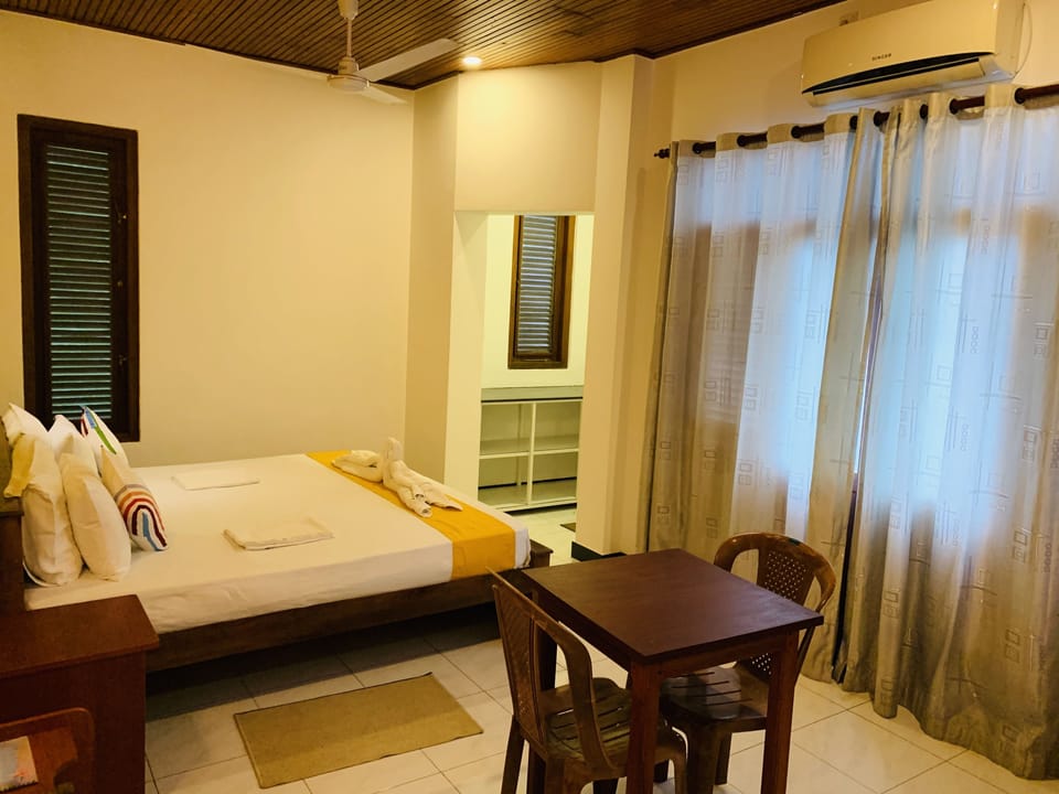 Superior Room, Kitchenette, Ocean View | Interior