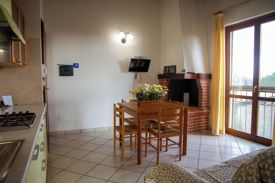 Apartment, Balcony, City View | Dining