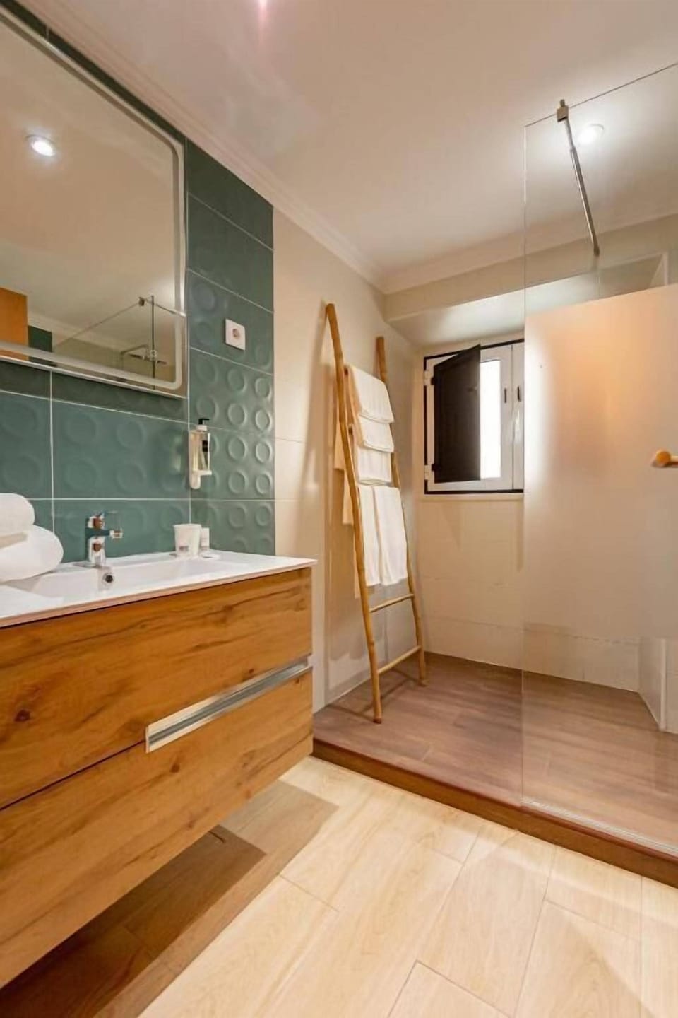 LUXURY PALM SUITES Bed and Breakfast in Évora District, Portugal