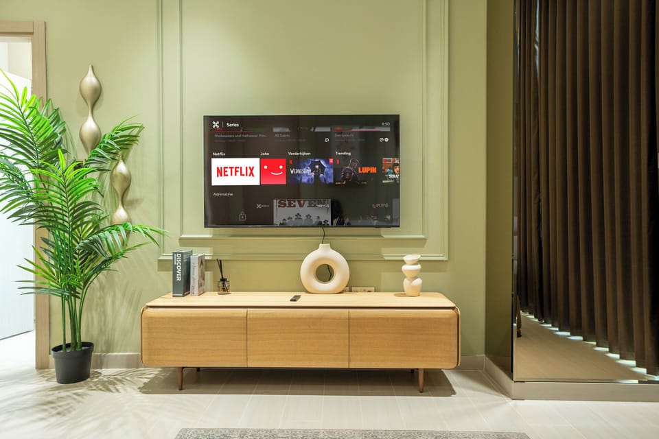 Deluxe Apartment, Balcony, City View | Interior