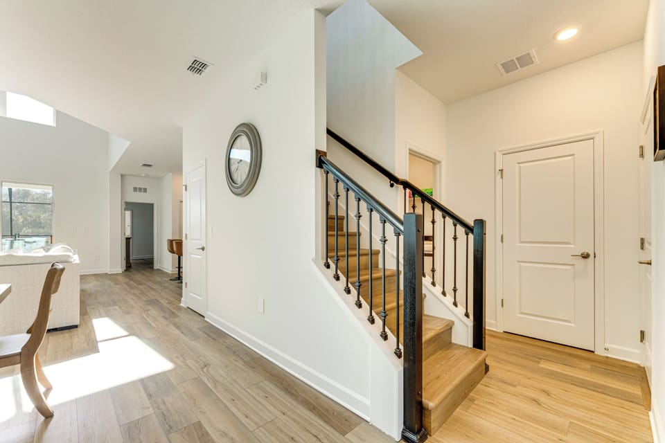 House (5 Bedrooms) | Interior