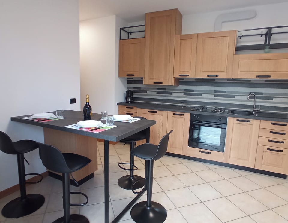 Apartment, 1 Bedroom, Smoking, Balcony | Interior
