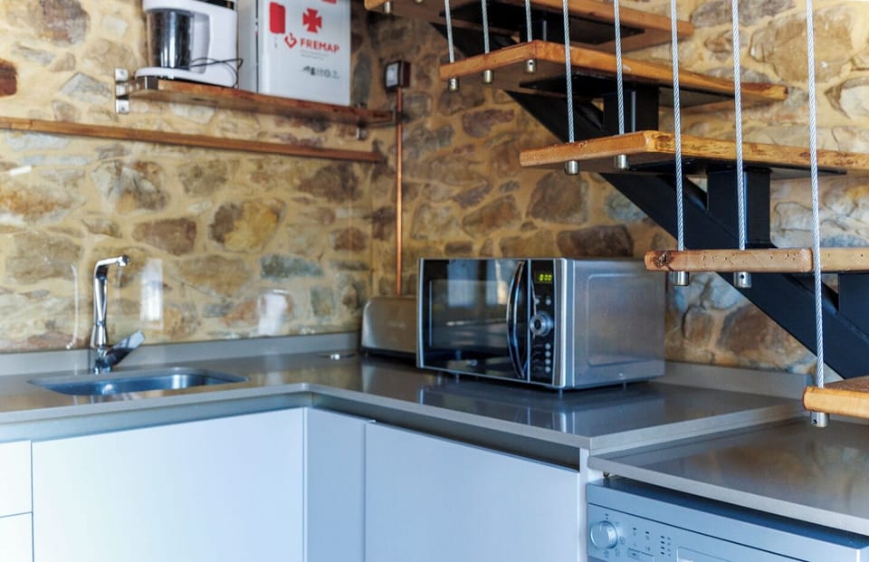 Chalet, Balcony, Mountain View | Private kitchen | Fridge, microwave, stovetop, dishwasher