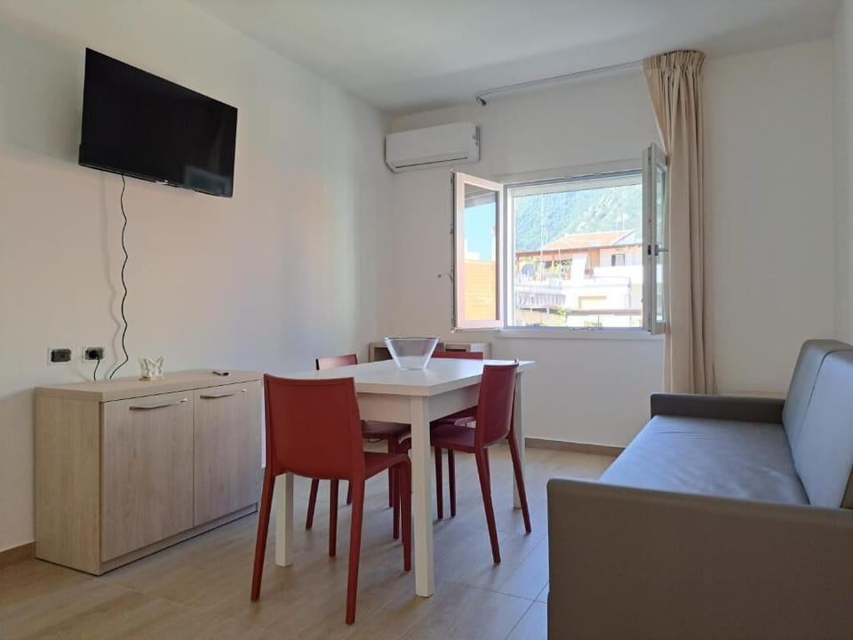 Apartment, Mountainside | Living area | TV
