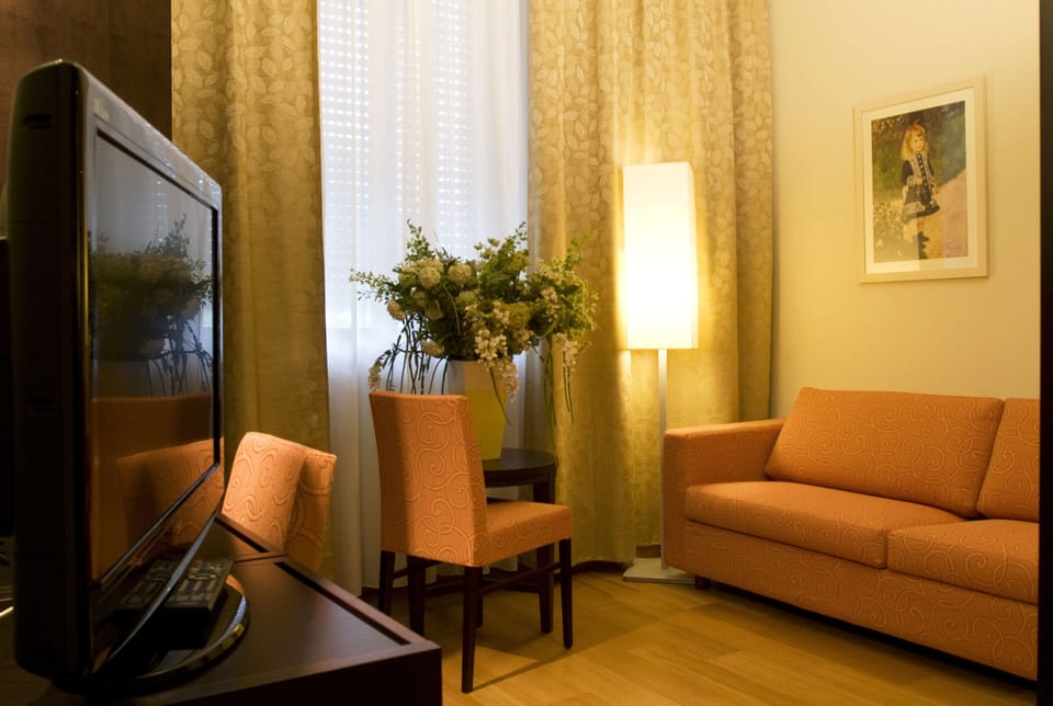 Superior Room | In-room safe, cribs/infant beds, free WiFi, bed sheets