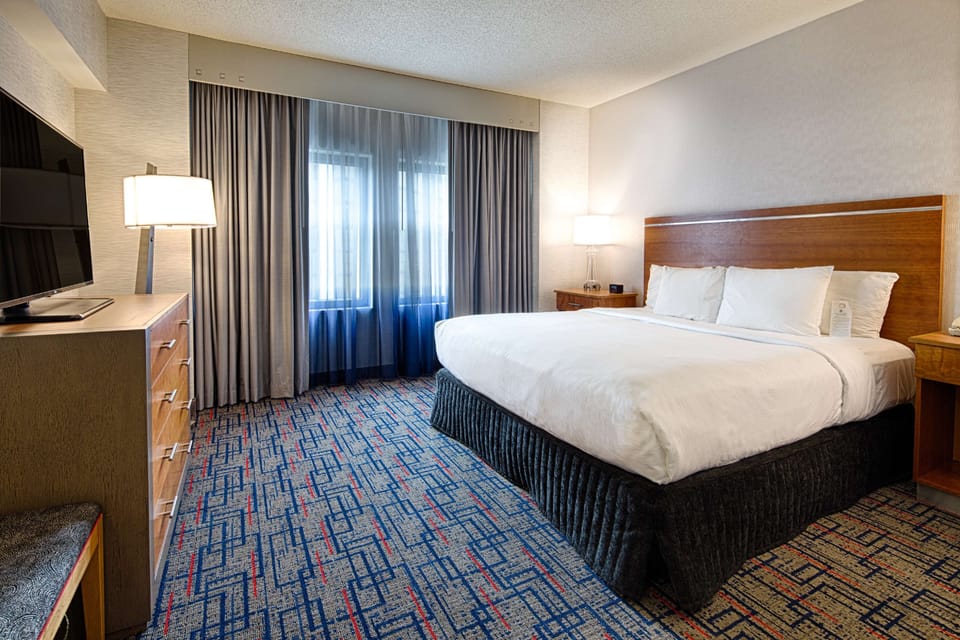 1 bedroom, in-room safe, desk, soundproofing