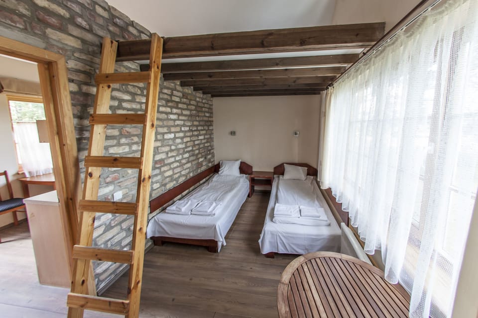 In-room safe, iron/ironing board, free WiFi, bed sheets