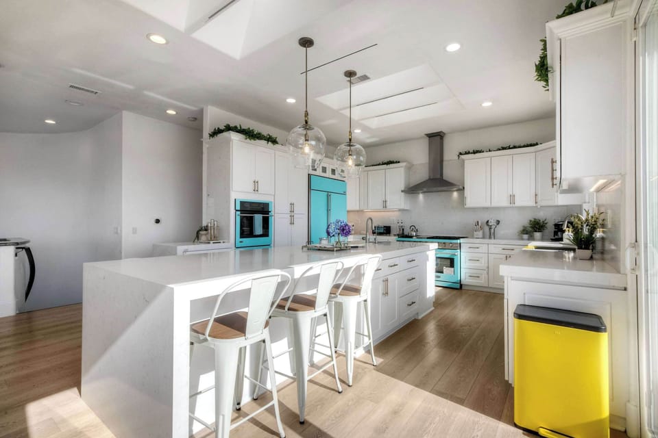 House, Multiple Beds, Patio, Beach View (Aqua Vista Carlsbad) | Private kitchen