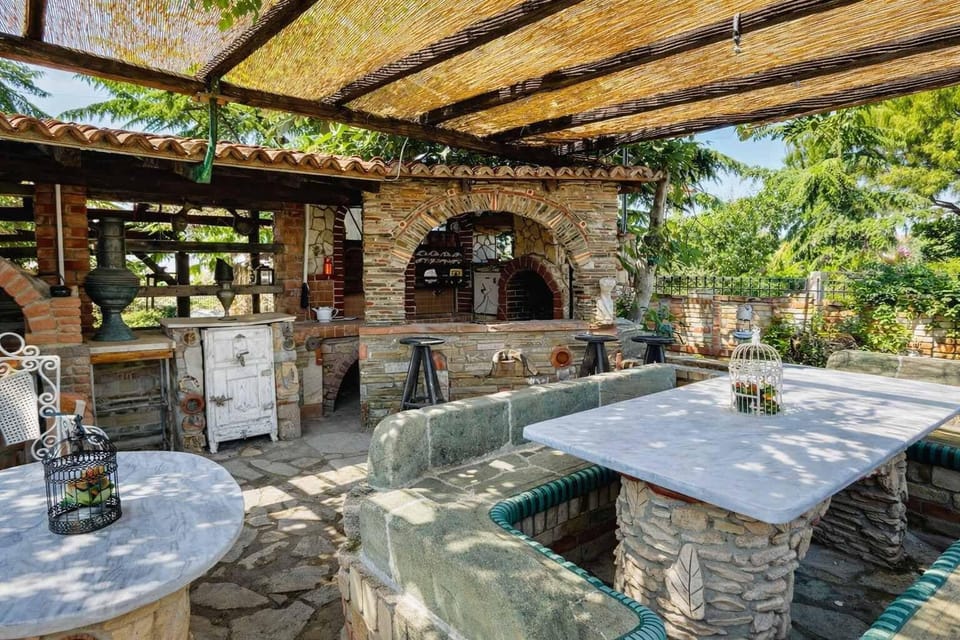 Villa | 4 bedrooms, Internet