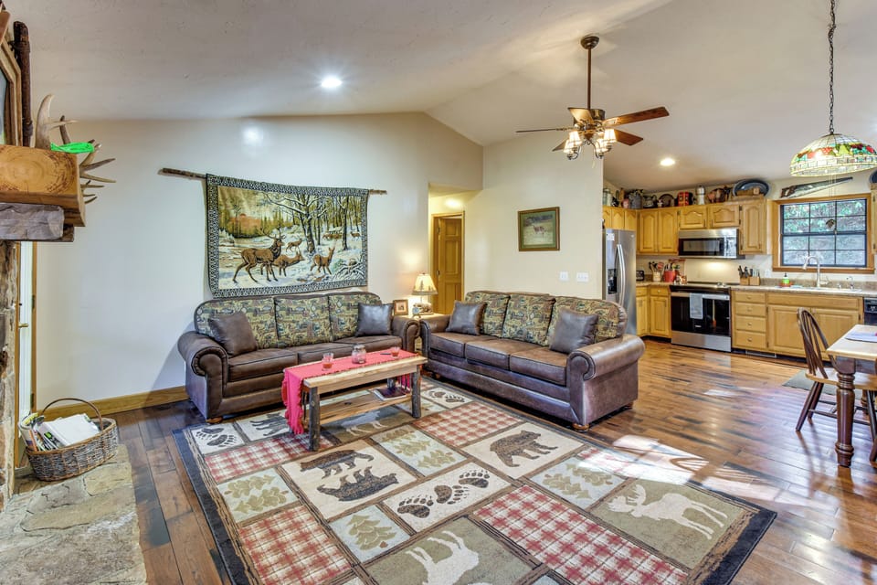 House (2 Bedrooms) | Interior