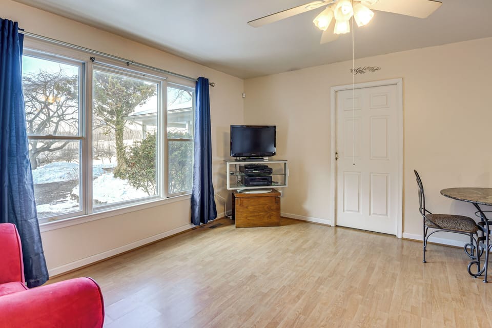 House (2 Bedrooms) | Interior