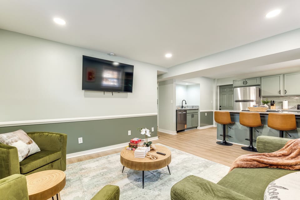 House (5 Bedrooms) | Interior