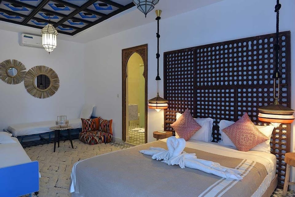 Family Quadruple Room, Non Smoking | Blackout drapes, iron/ironing board, free WiFi