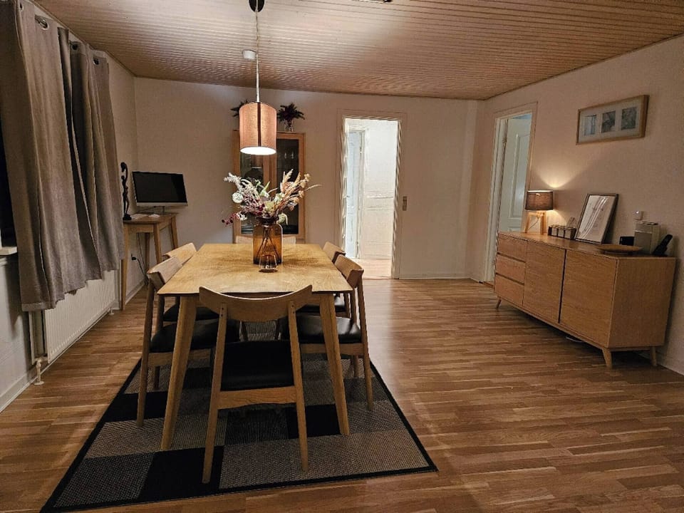 Villa, 3 Bedrooms, Accessible, Terrace | Dining room