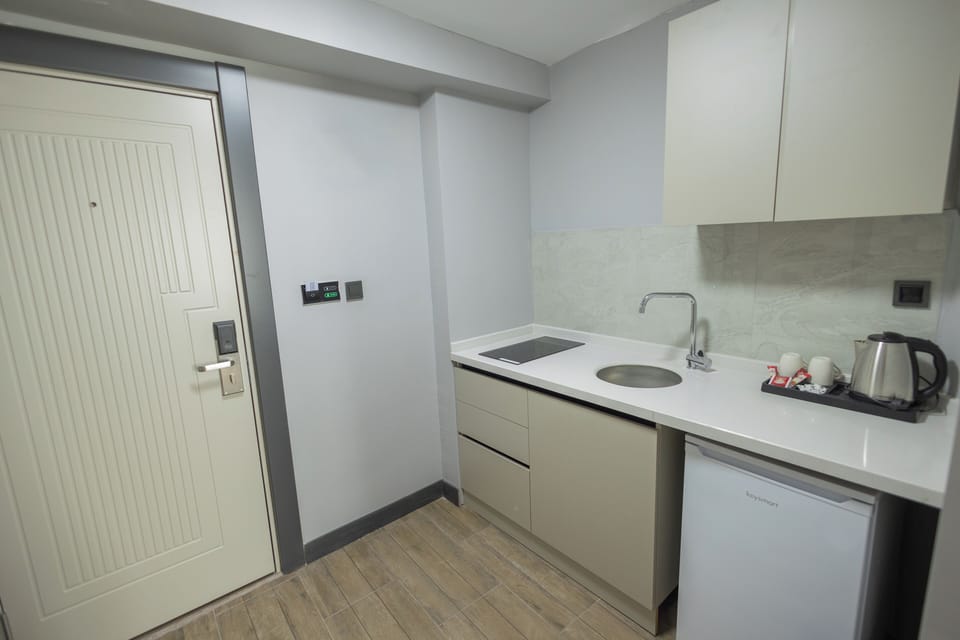 Mini-fridge, stovetop